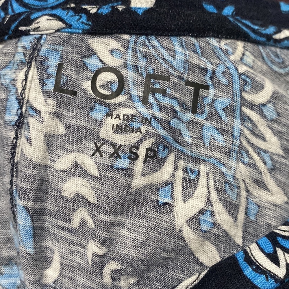 Blue Paisley Patterned Top - Picture 2 of 3